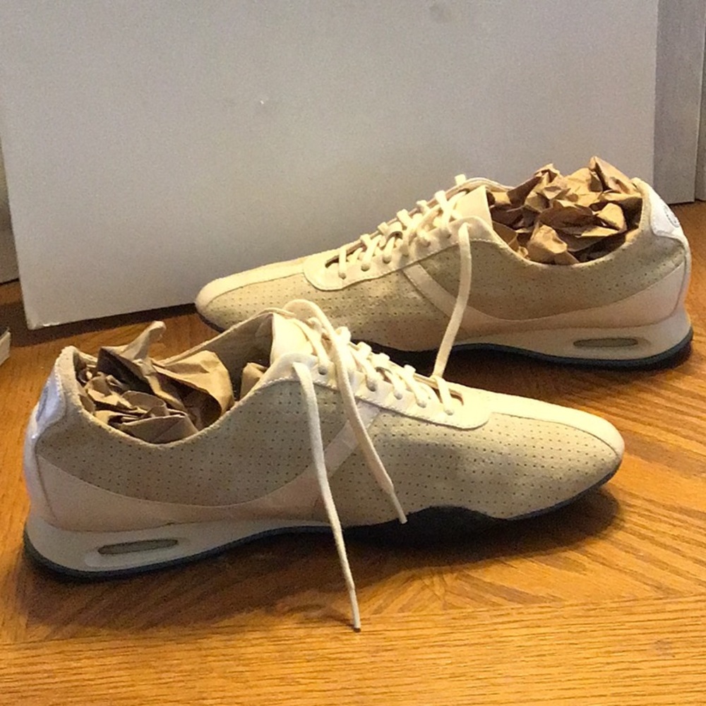 Cole Haan leather and suede womens sneakers - size 8.5 - cream color